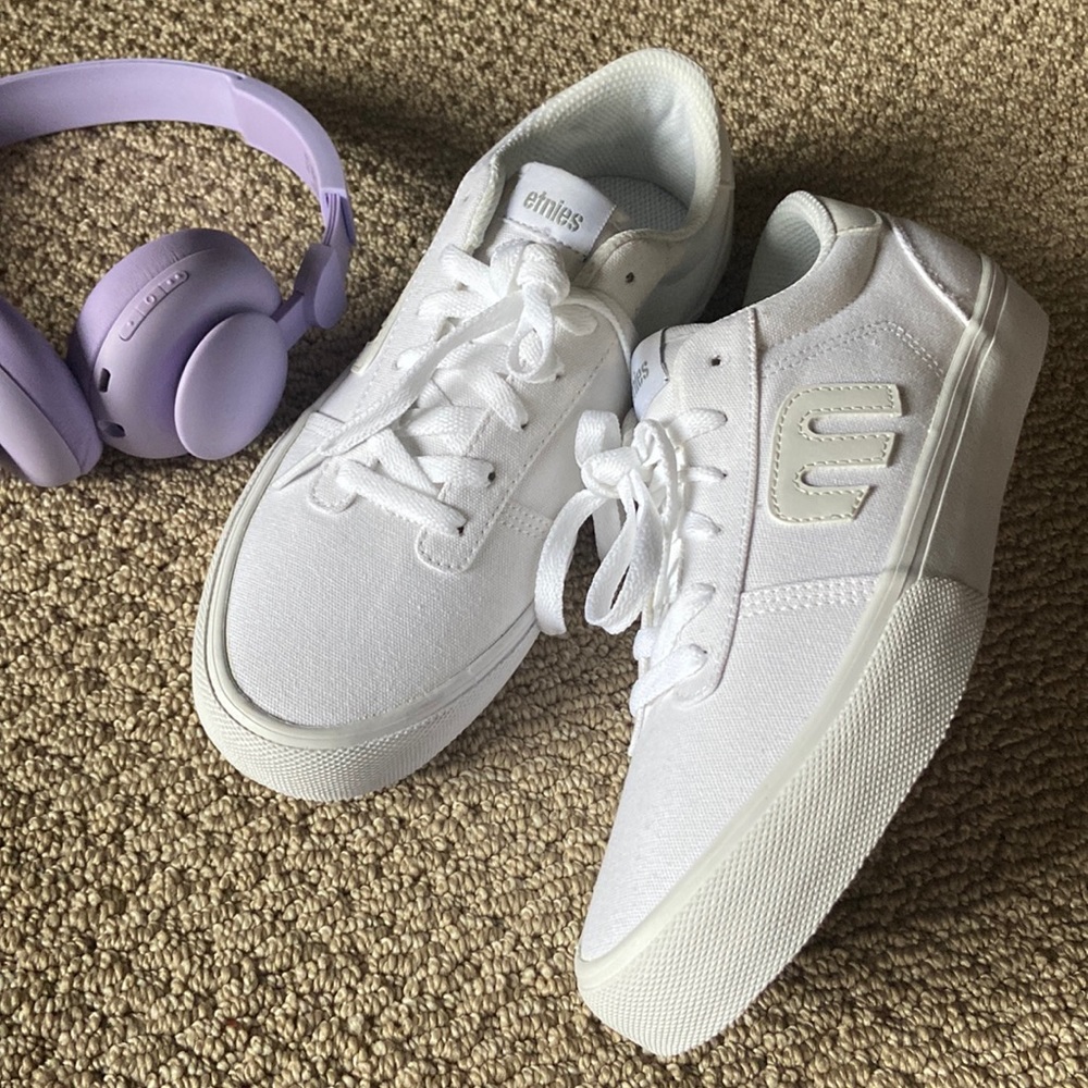 Ernies Calli Vulc  White/White/Gum Women’s Sneaker